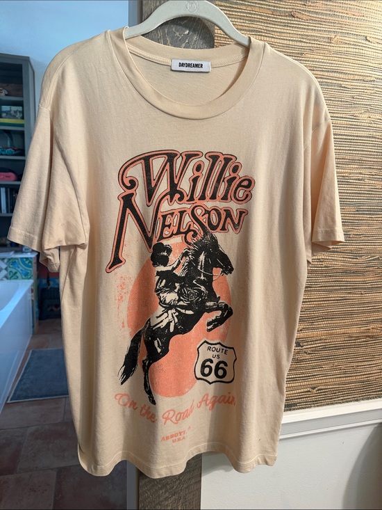 Daydreamer Tops - Daydreamer Willie Nelson Graphic Tee - Cream & Orange.